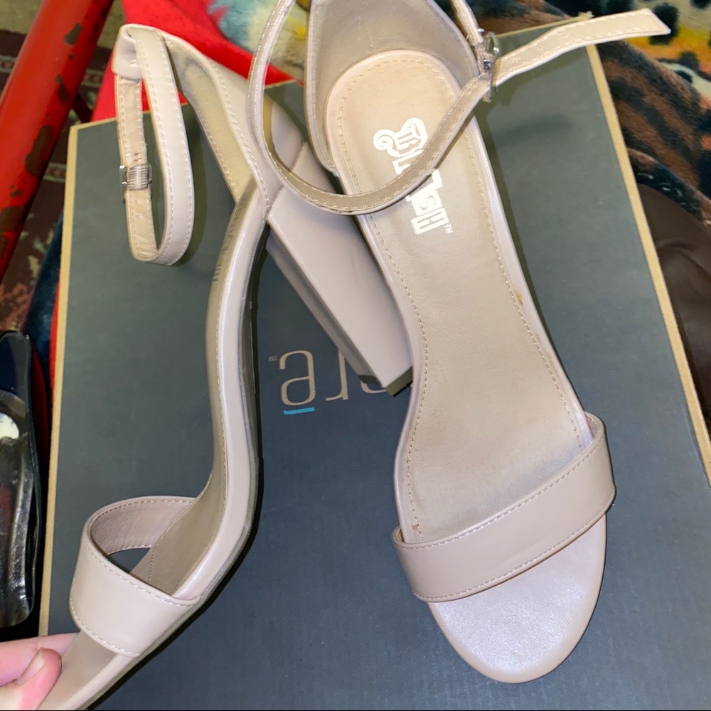 Nude chunky heels